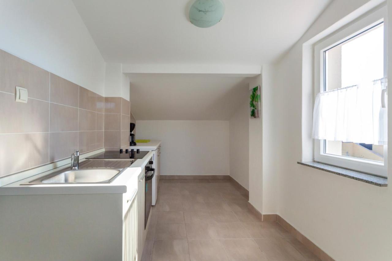 Apartments Katarina B Sveti Vid-Miholjice ภายนอก รูปภาพ